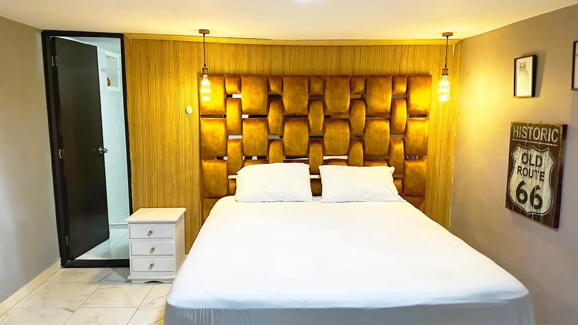 The Bellagio 3 Bdrm Pvbath And Jacuzzi 301A Apartment Medellin Colombia